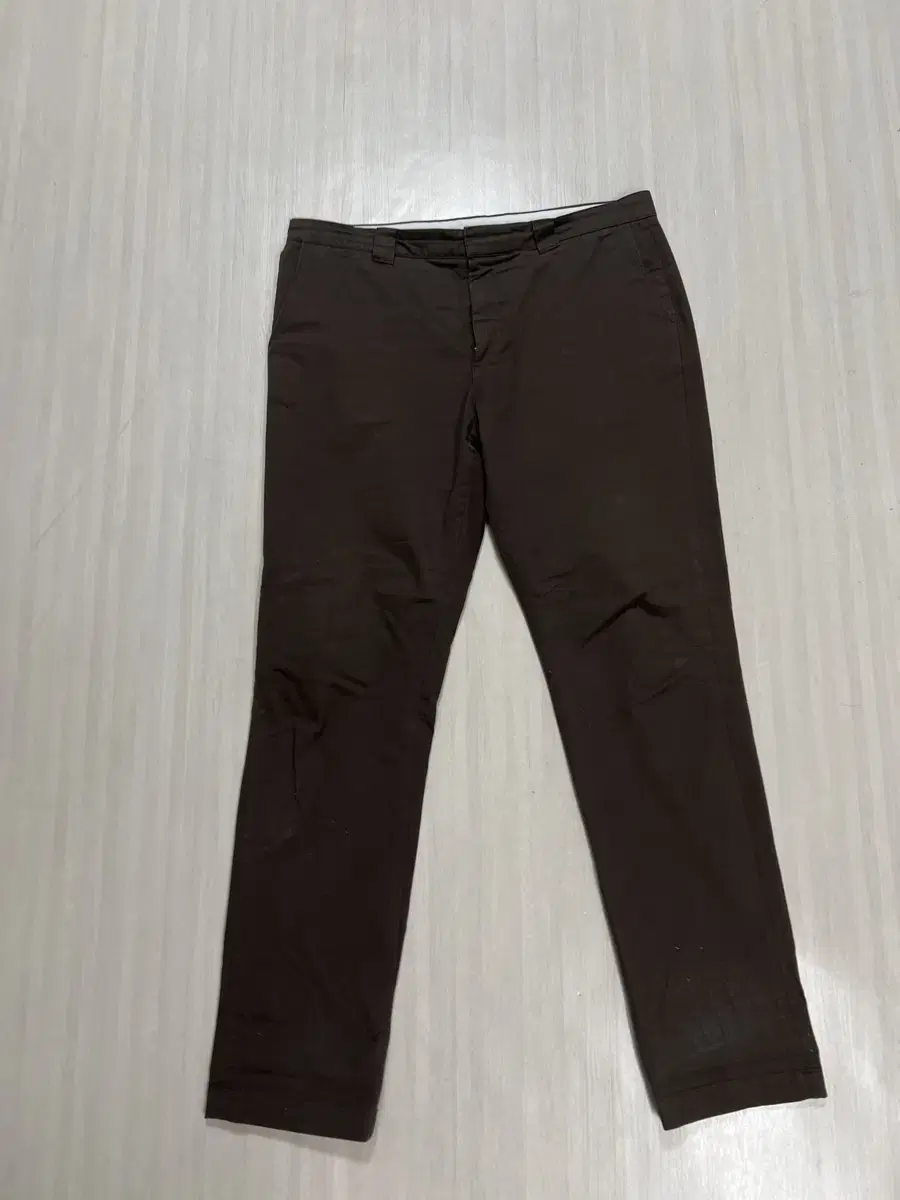 Ground Slim Fit Chino Pants