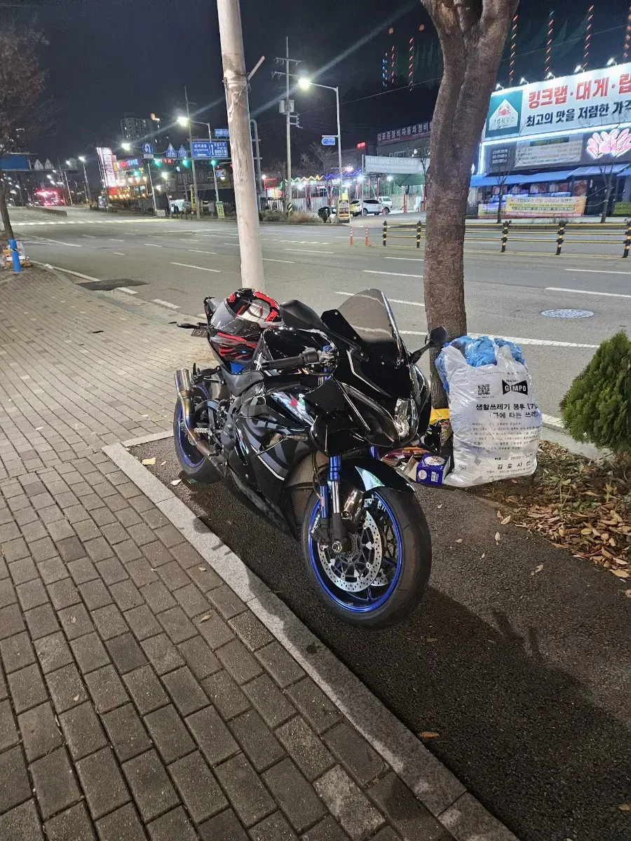 18년식 25xxx r1000r