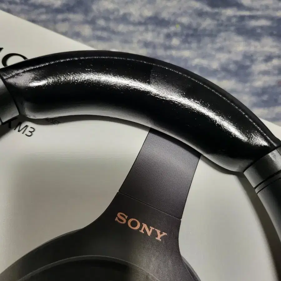 SONY WH-1000XM3 노이즈 캔슬링 헤드셋 박풀 판매 합니다