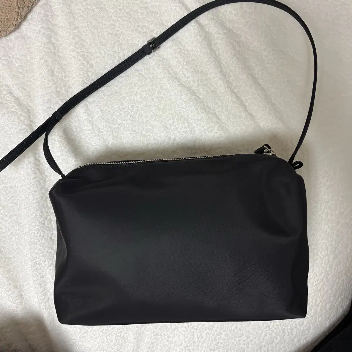 로우클래식 가방 CARAMEL BOX BAG BLACK