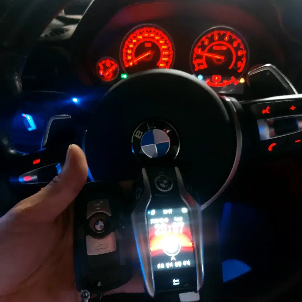 BMW 전연식 구형 준신형 차량키 원격시동 기능 탑재 디지털키 개조