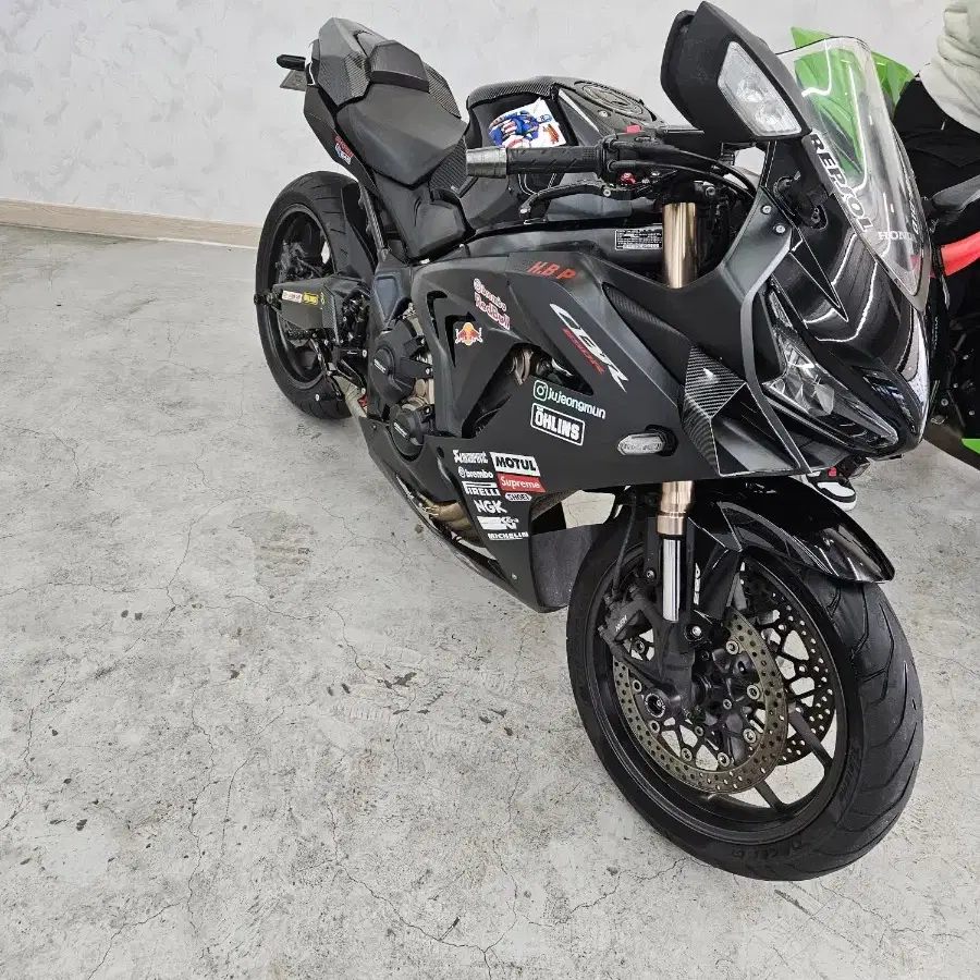 cbr650r 아크라 풀배기 판매합니다