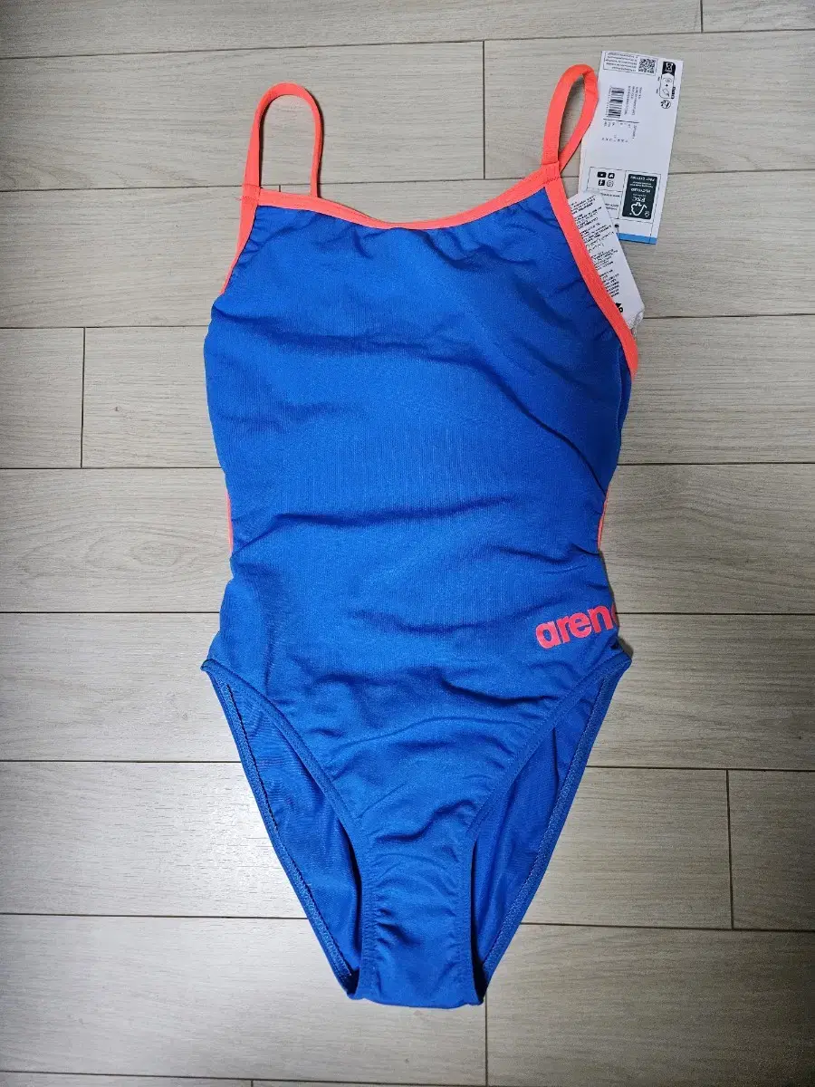 Arena Racerback Coral Bloo 26 New