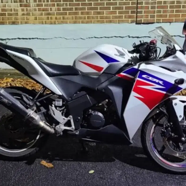 cbr125