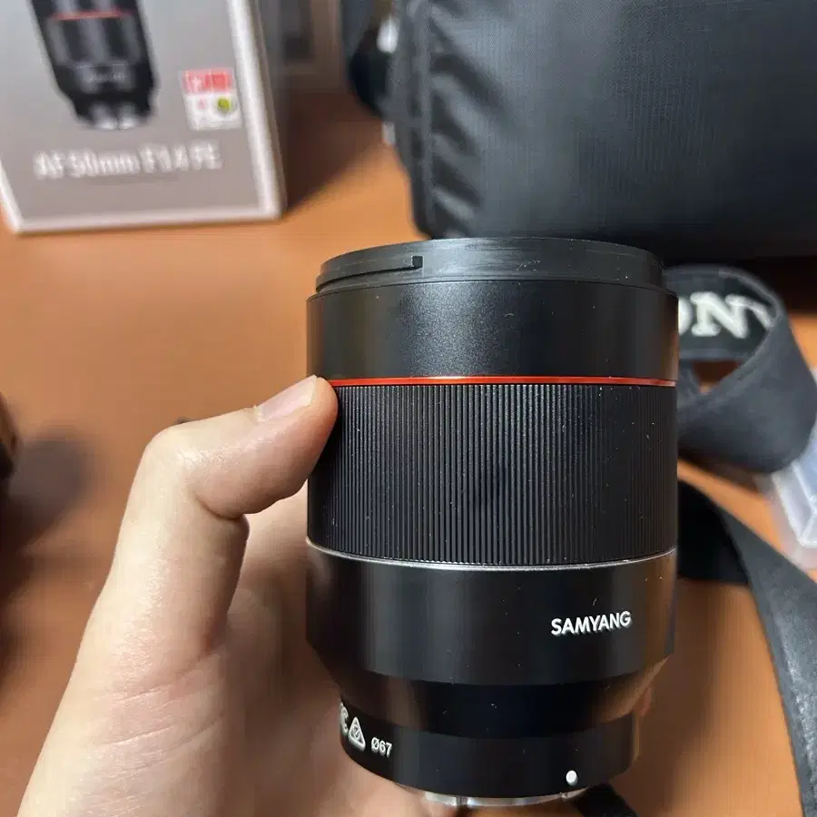 소니a7m3+삼양50mmf1.4+(소니정품카메라가방+배터리2개+엄지그립)