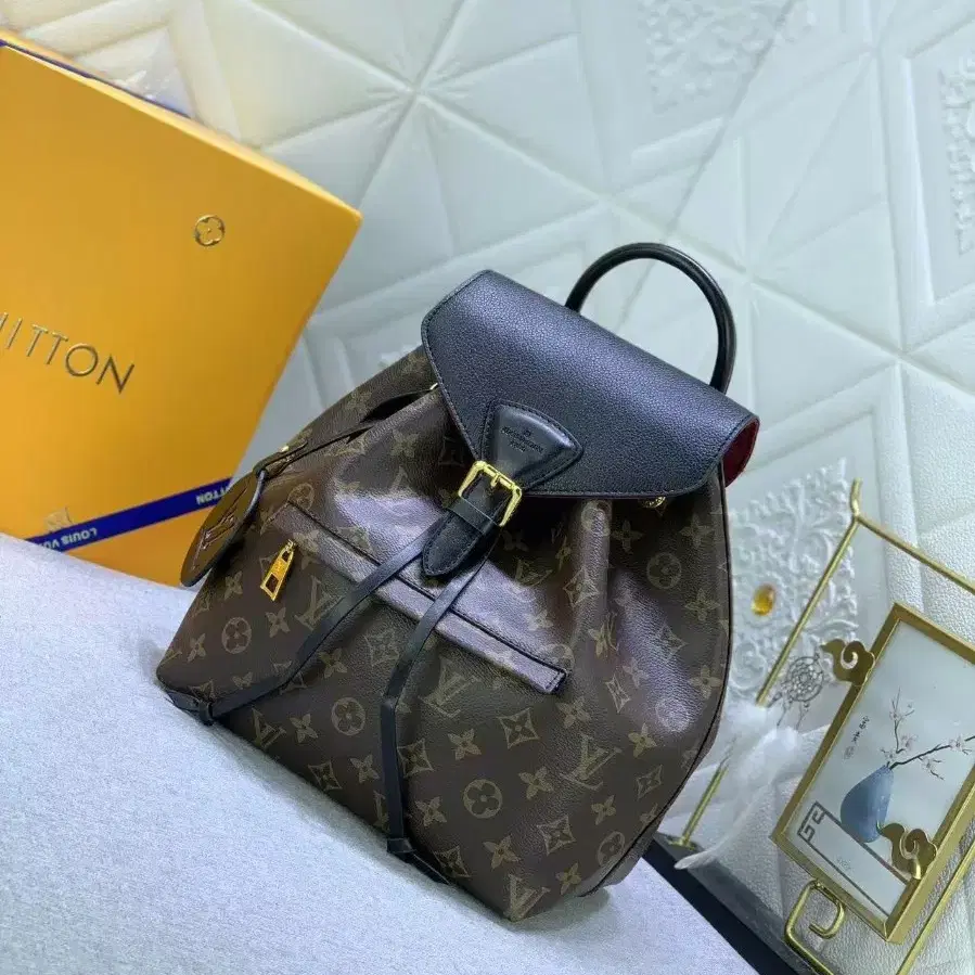 해외 구매LOUIS VUITTON montsouris백팩