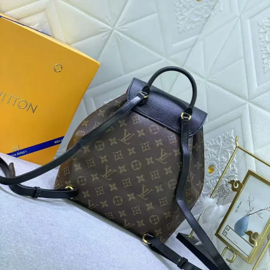 해외 구매LOUIS VUITTON montsouris백팩