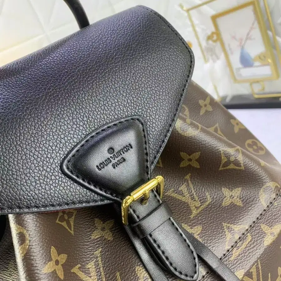 해외 구매LOUIS VUITTON montsouris백팩