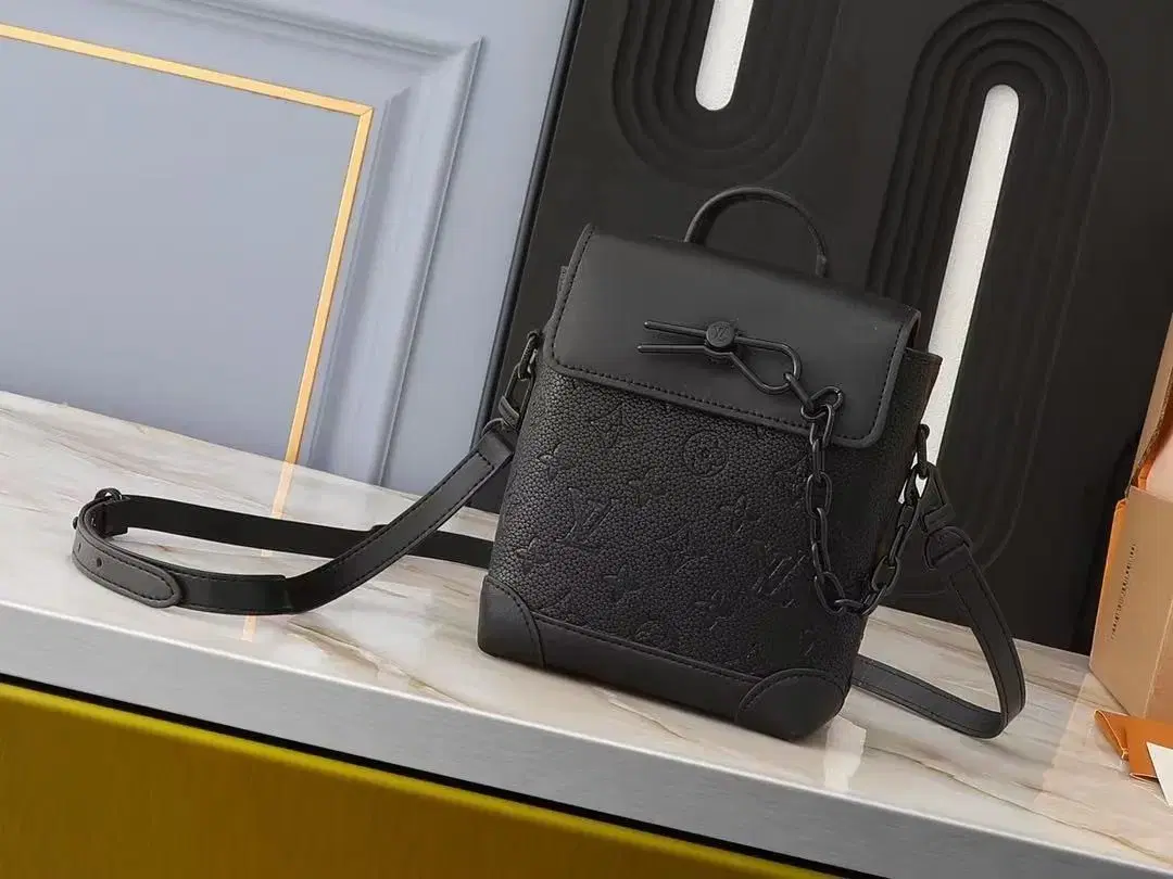 LOUIS VUITTON nano steamer 백팩