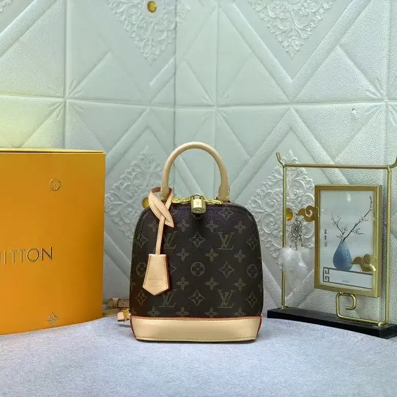 LOUIS VUITTON 백팩