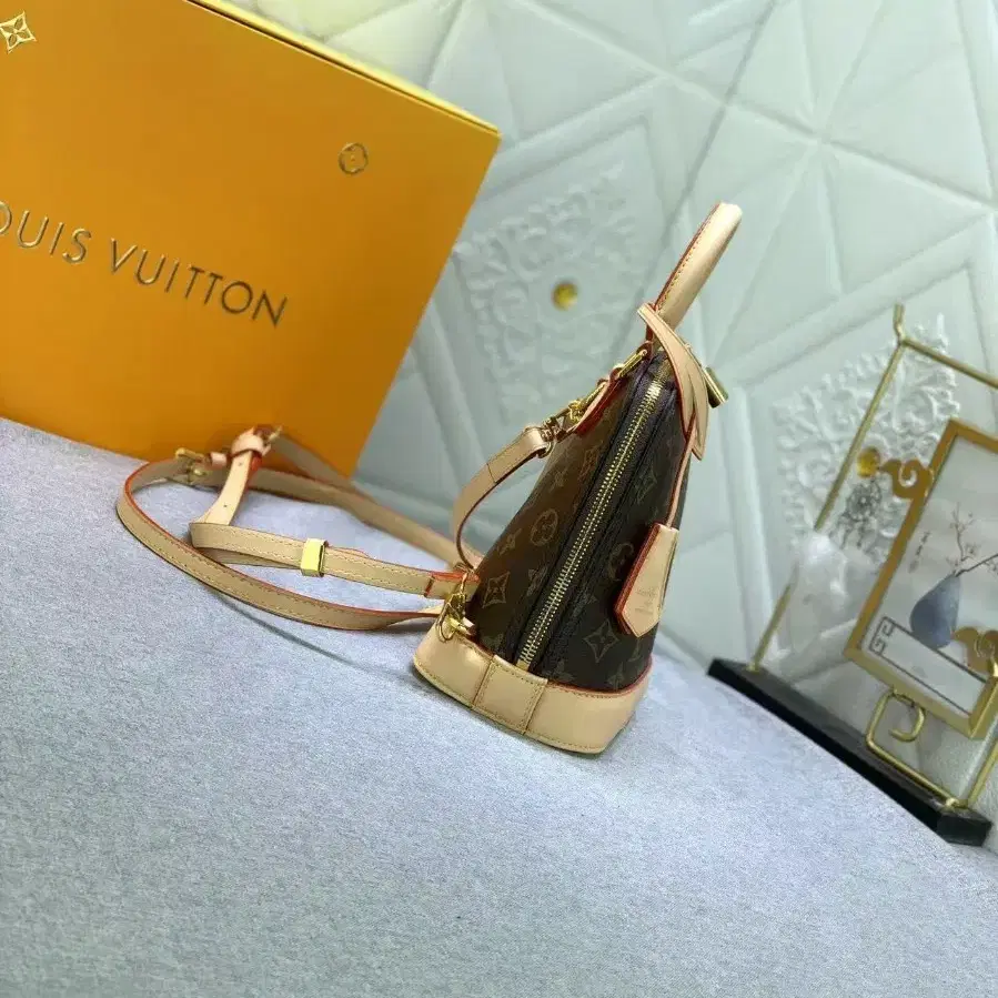 LOUIS VUITTON 백팩