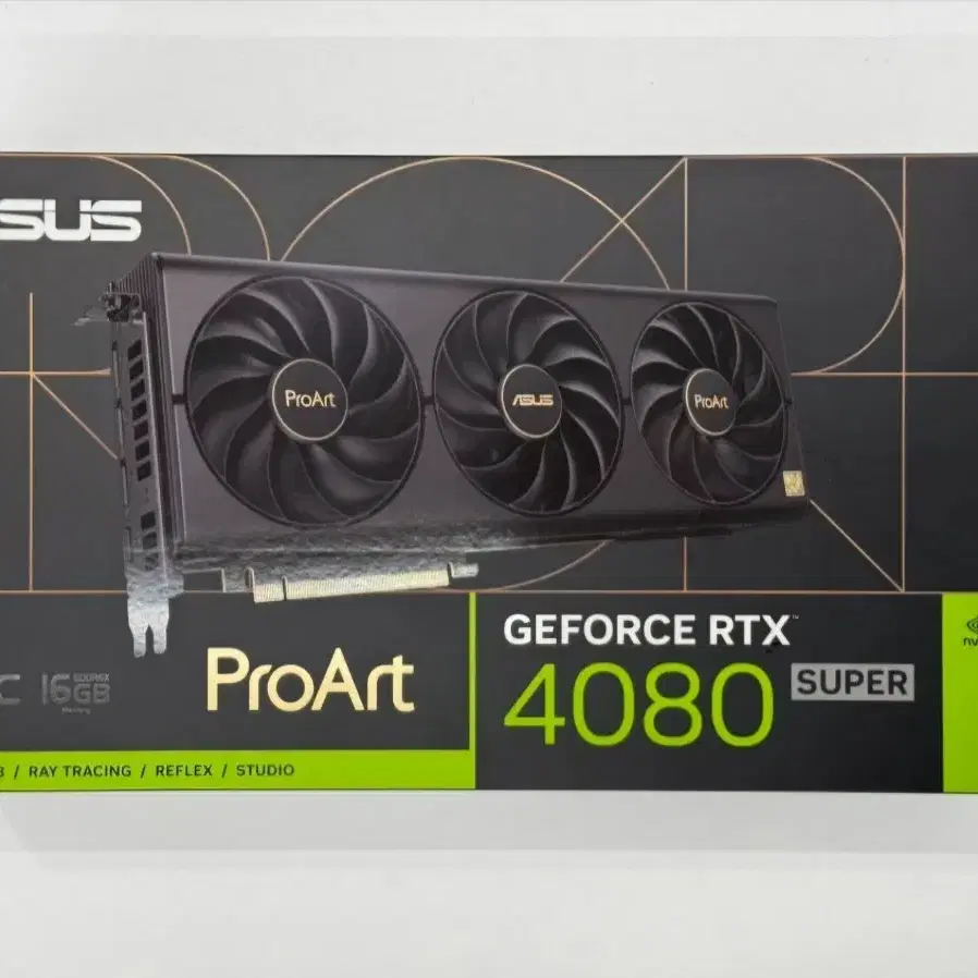 ASUS ProArt GeForce RTX 4080 SUPER