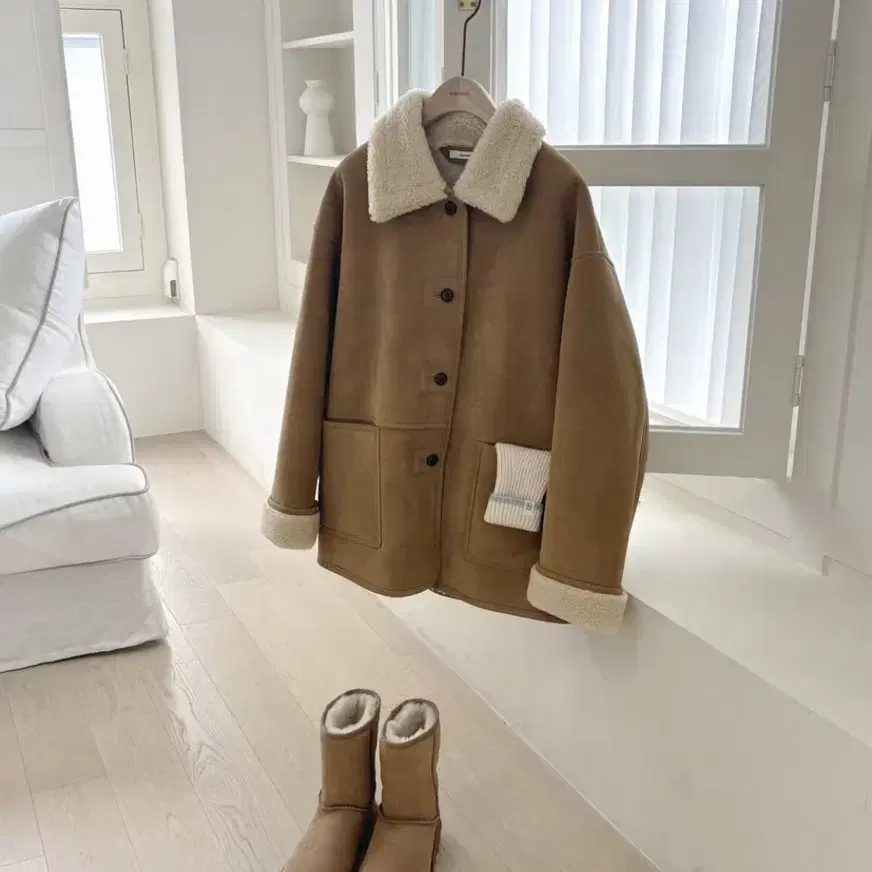 드파운드 suede shearling single coat (1회착용)