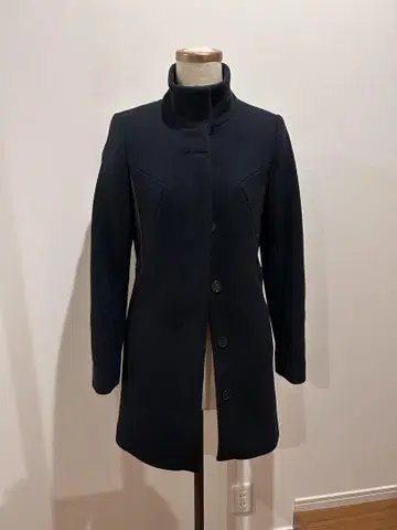 새상품급 콩트와르 데코토니에 네이비 울 레더 코트