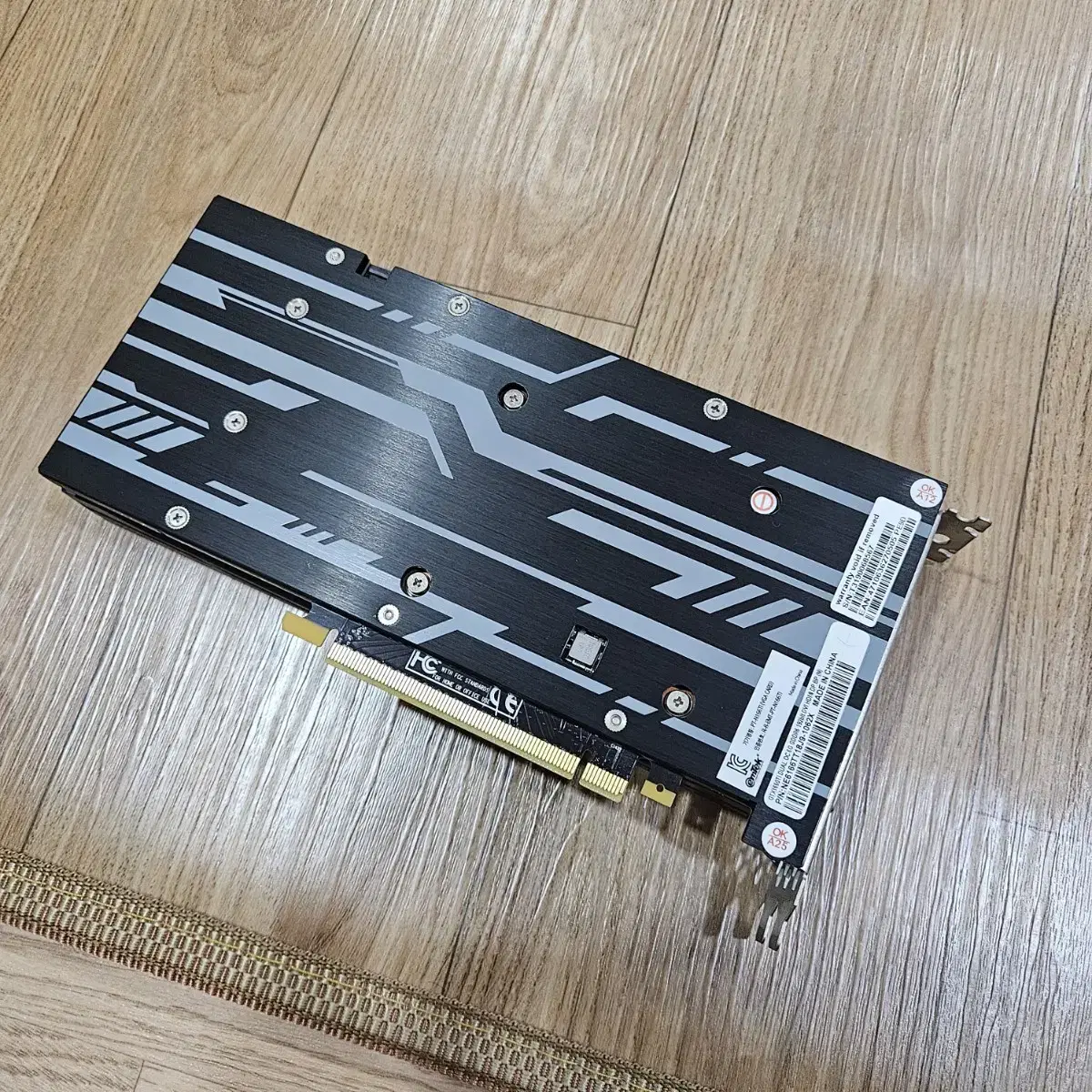 이엠텍 GTX 1660ti 팝니다.