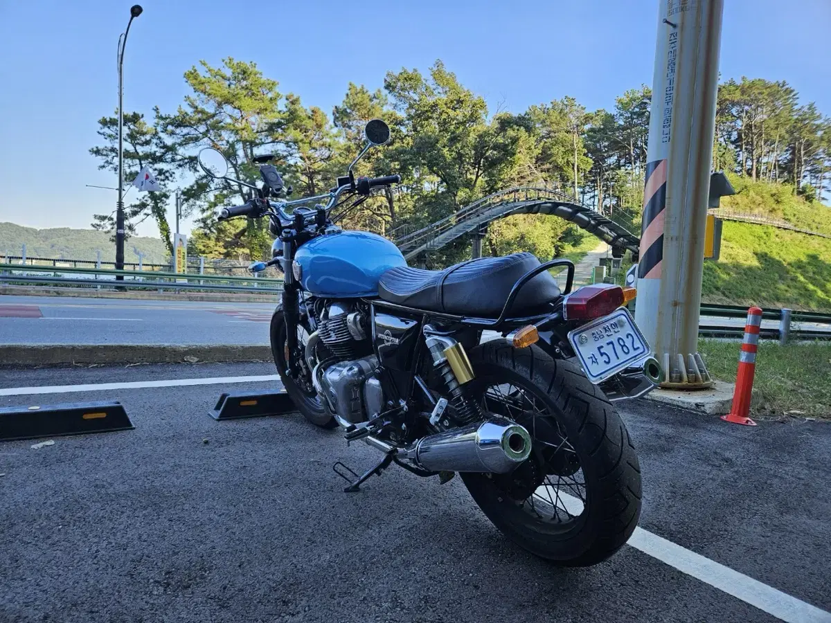 로얄앤필드 650