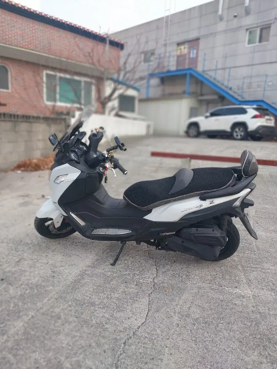 sym 조이맥스 Z300abs