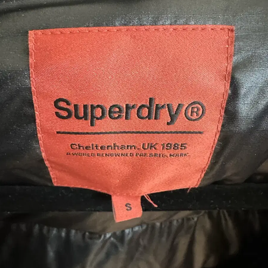 Superdry 패딩