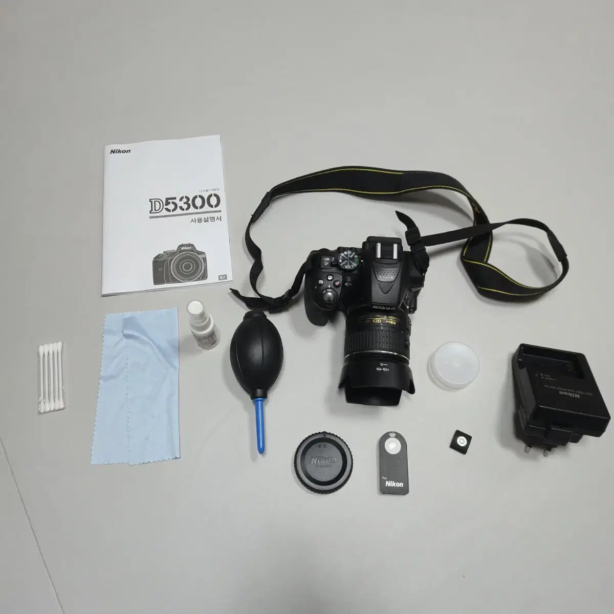 니콘 D5300 DSLR