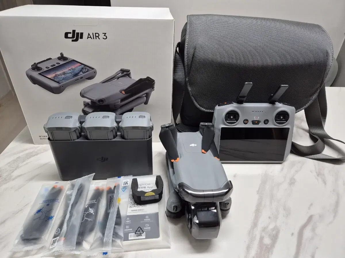 dji air3 플라이모어 콤보 + dji rc2 촬영용 드론