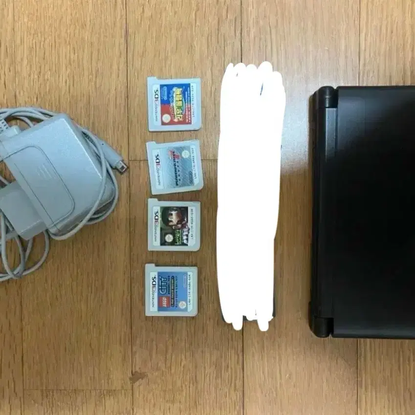 닌텐도 3ds xl + 팩 4개 + 충전기