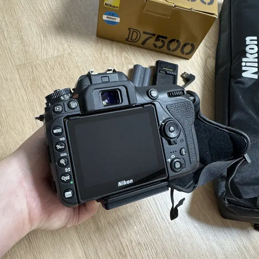 니콘 d7500