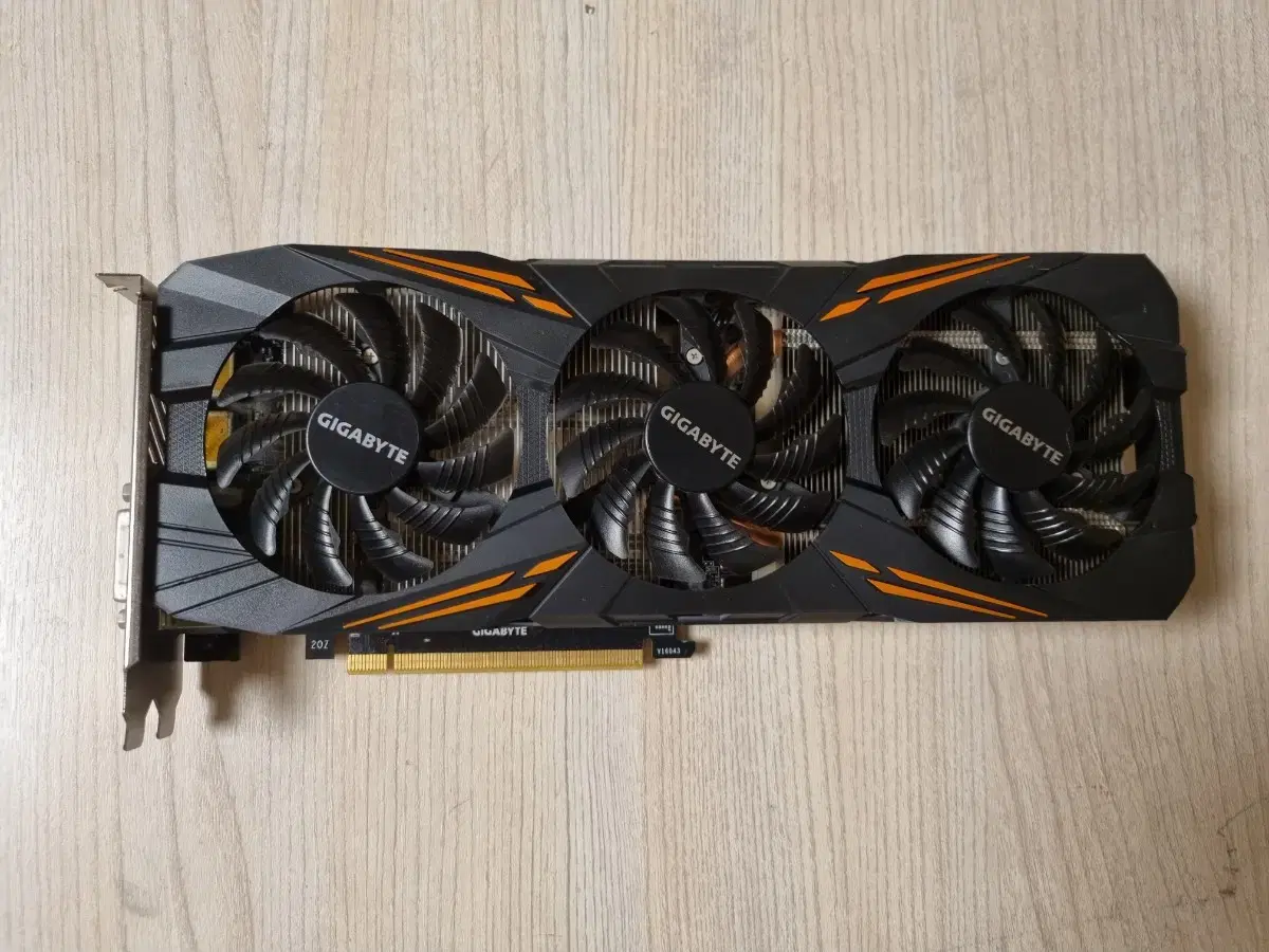 기가바이트 지포스 gtx 1070 8g 그래픽카드