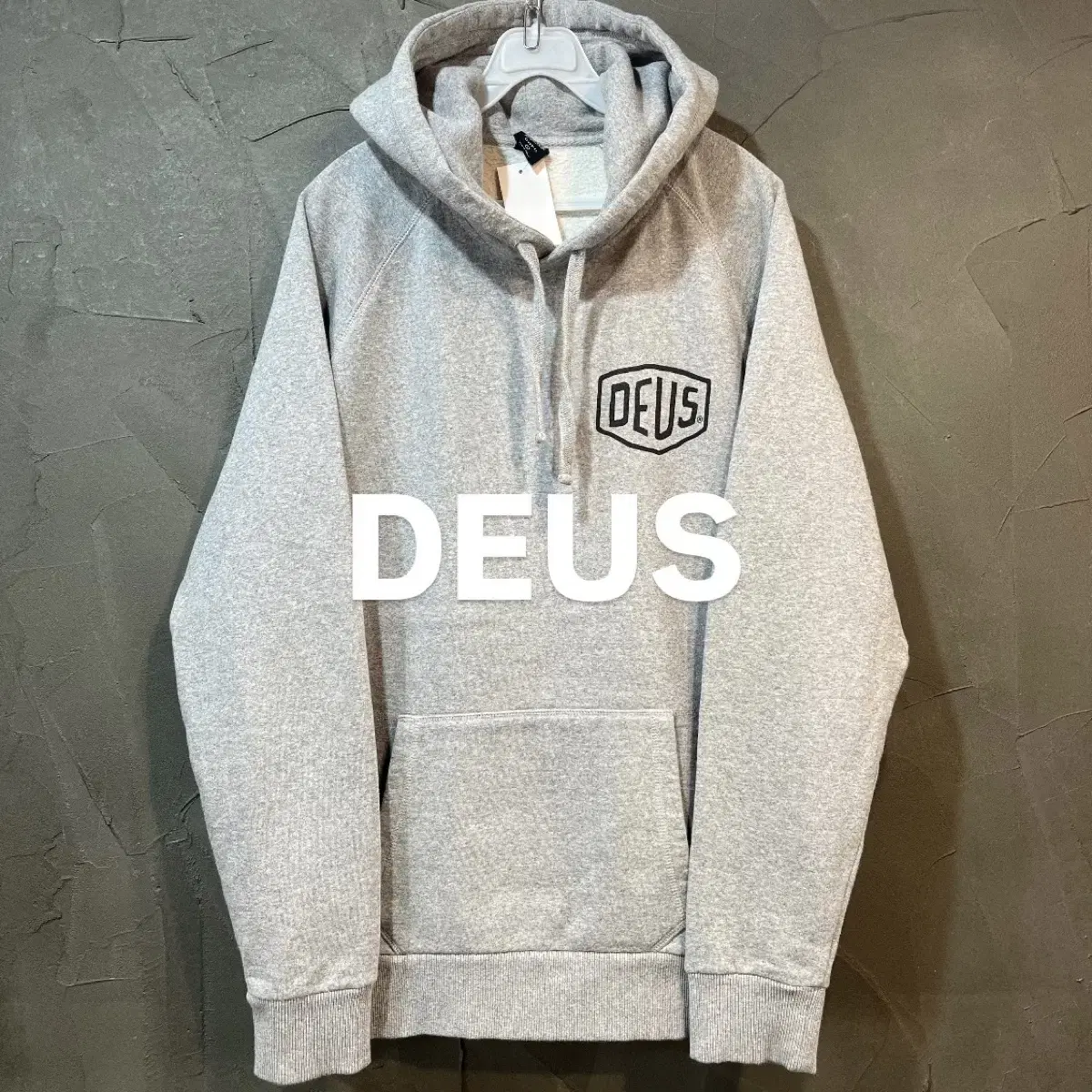 [L] DEUS 데우스 후드티