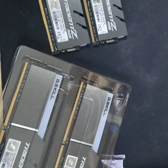 G.SKILL 16G DDR4 튜닝램