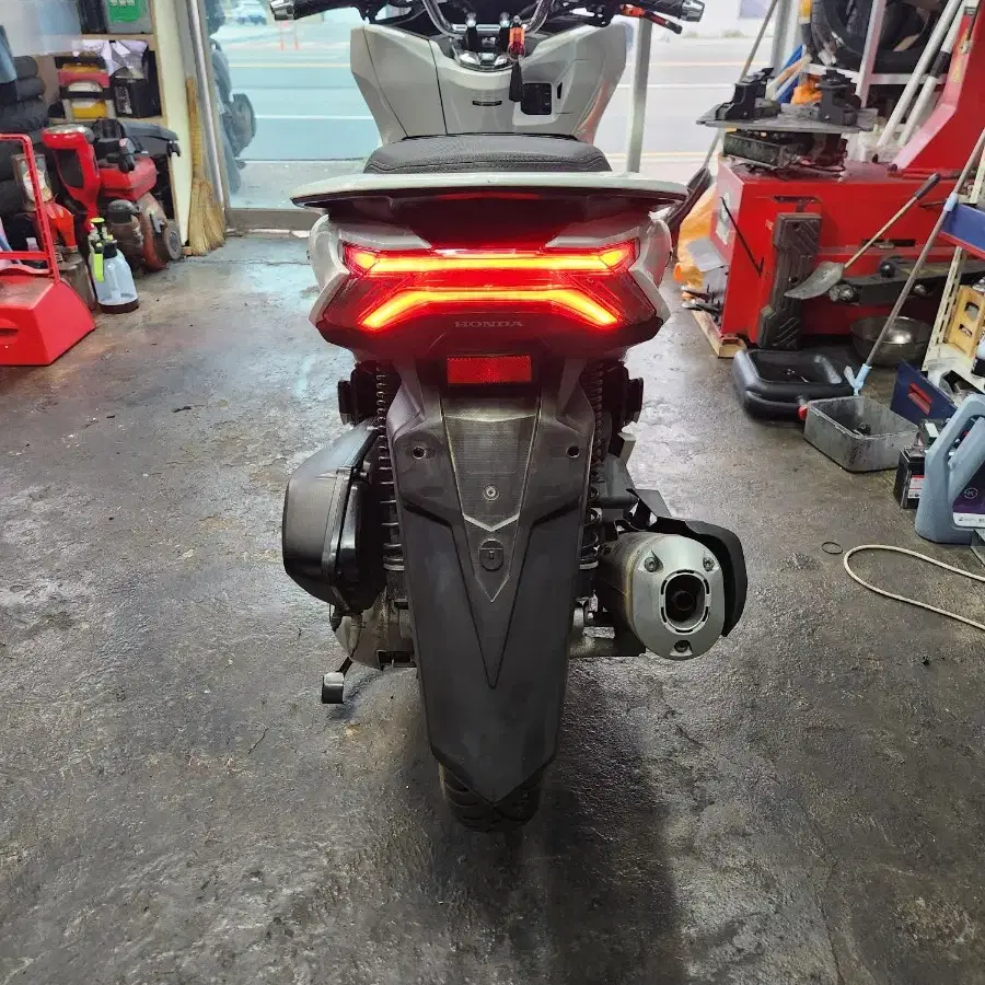 pcx 125 21년식 cbs 1만7천