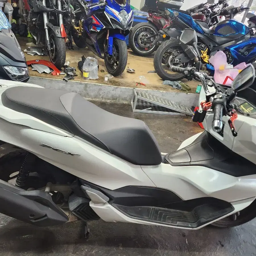 pcx 125 21년식 cbs 1만7천