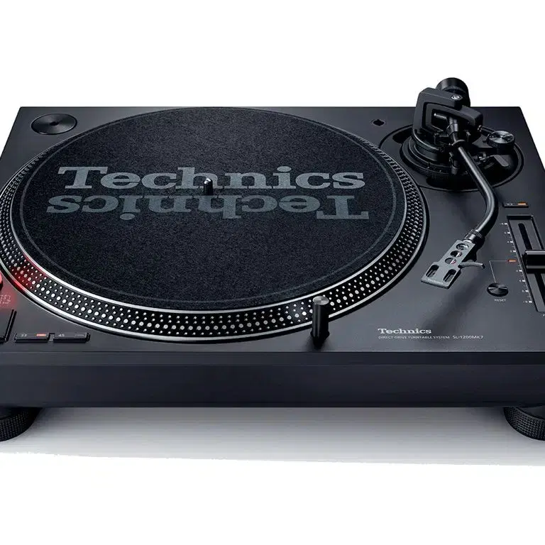 테크닉스 Technics SL1210 MK7 (블랙색상) 턴테이블