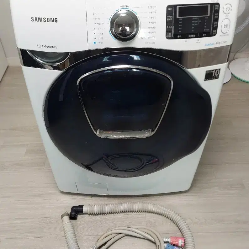 삼성 19KG/11KG 버블샷 애드워시 세탁기 (WD19J9810KW)