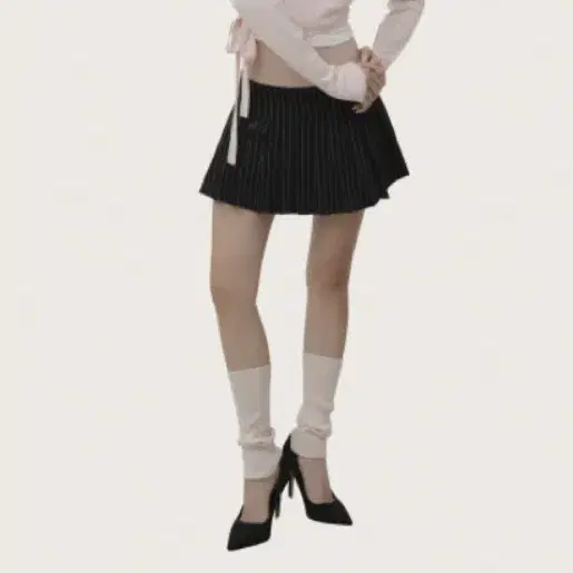 (새상품) 클리시어 canele mini pocket skirt