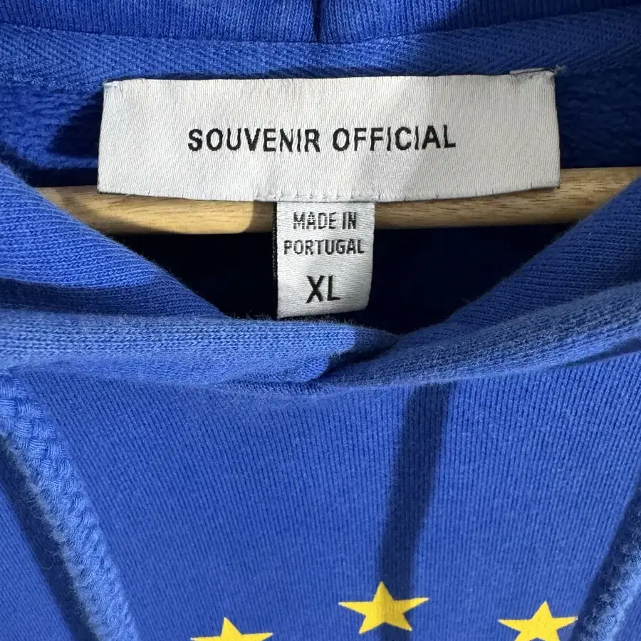 XL/Souvenir Official Hoodie Blue/ T8