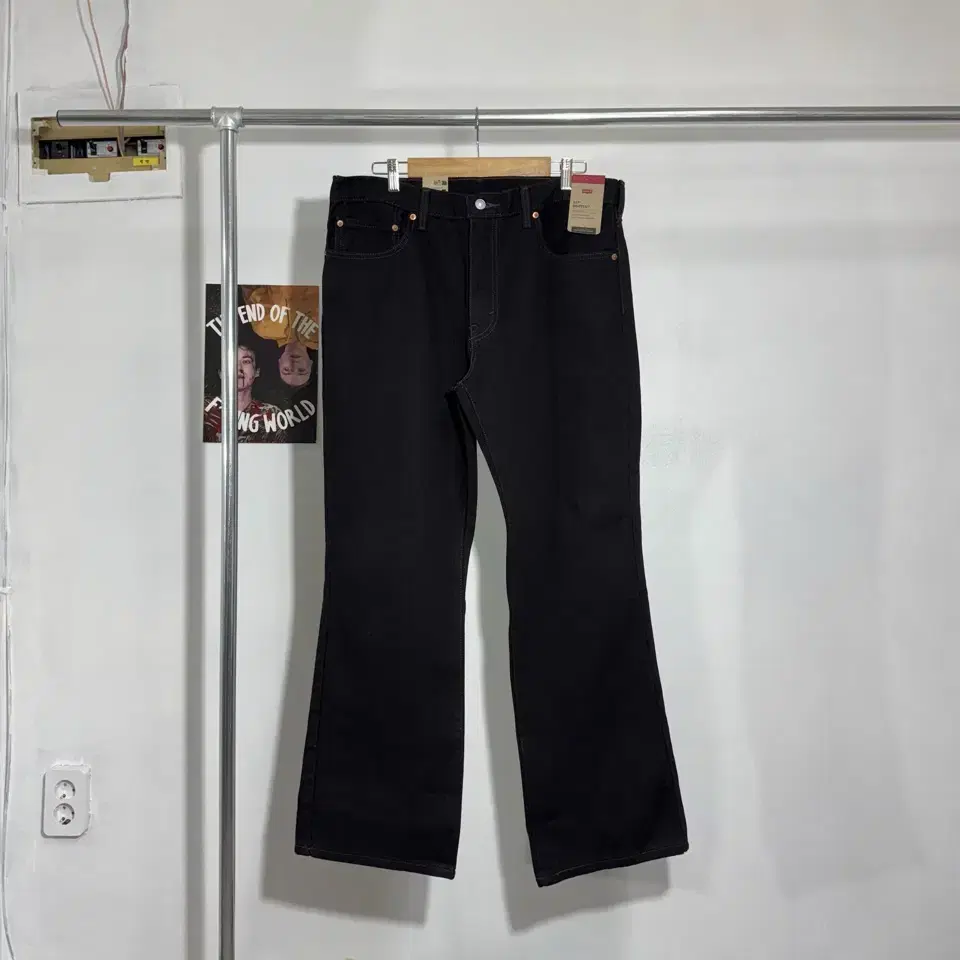 36/30 Levi's 517 BootCut jeans/L16