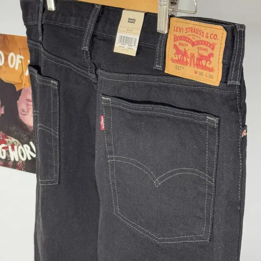 36/30 Levi's 517 BootCut jeans/L16