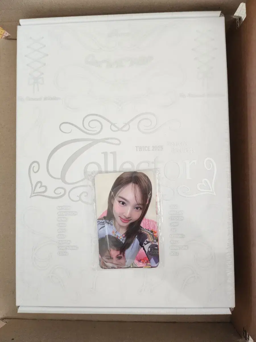 Twice seasons greetings season's greetings sealed sell JYP Shop with pre-order benefits