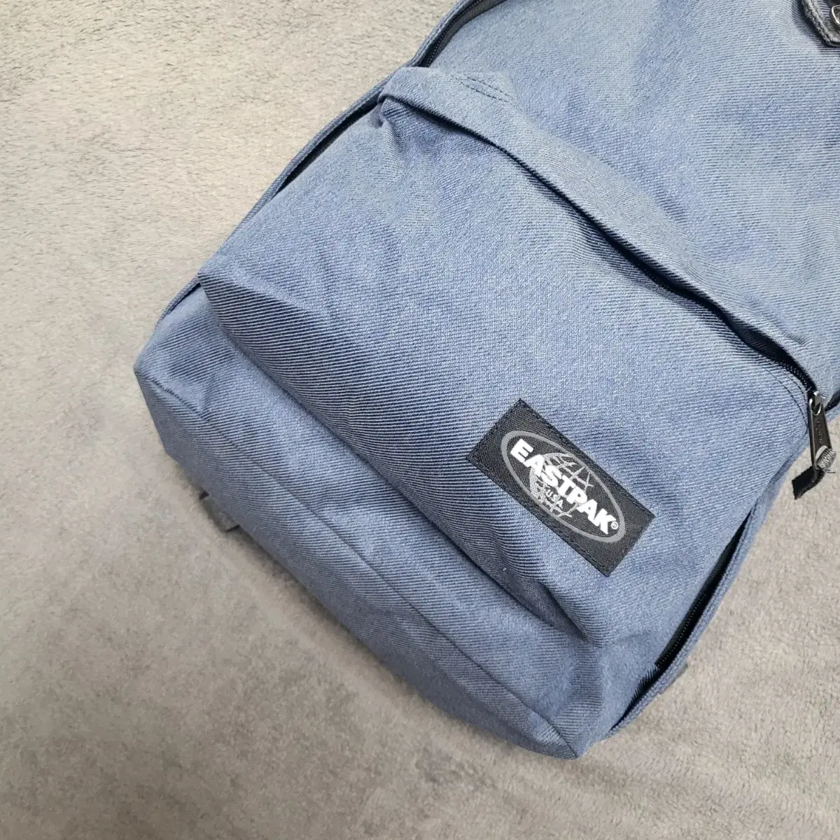 Eastpak Out Of Office (데드스탁)