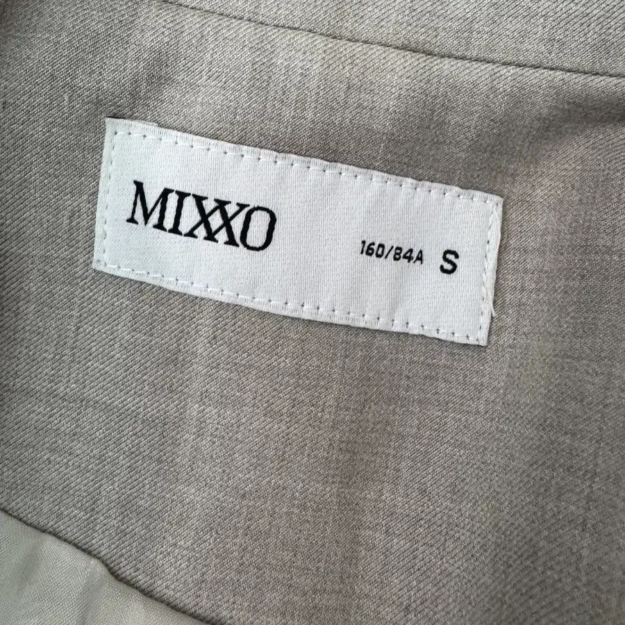 MIXXO 미쏘 투 버튼 블레이저 자켓