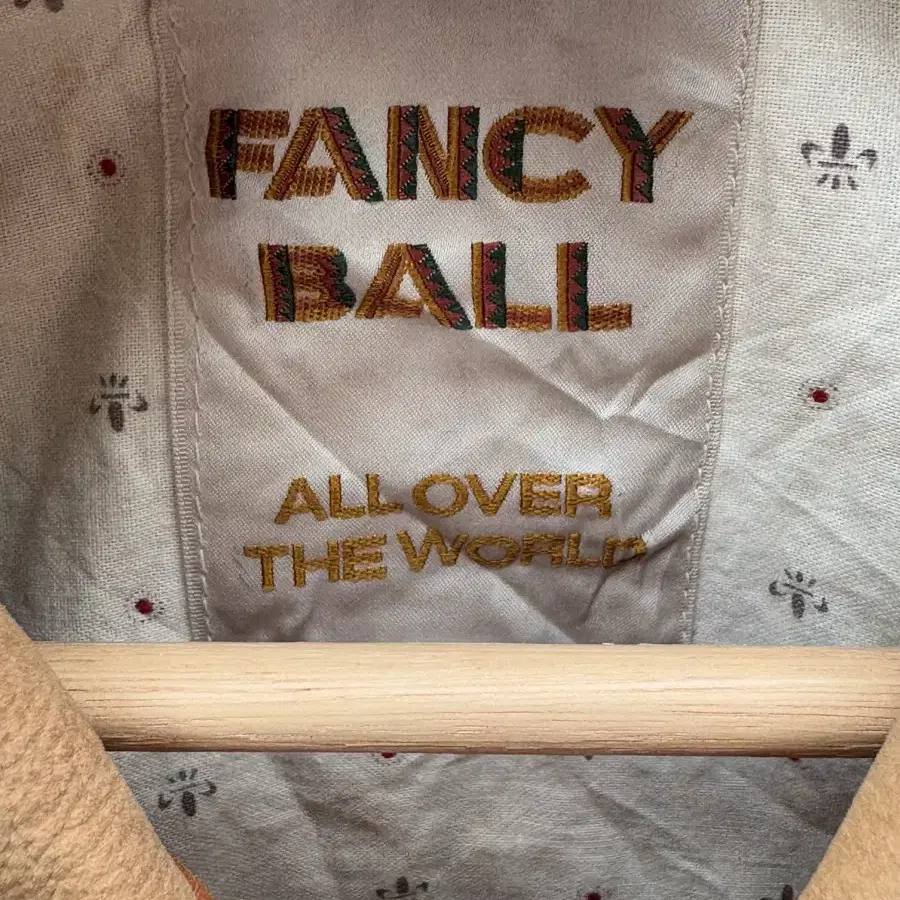 Fancy ball 멀티포켓 레더 디테일 자켓