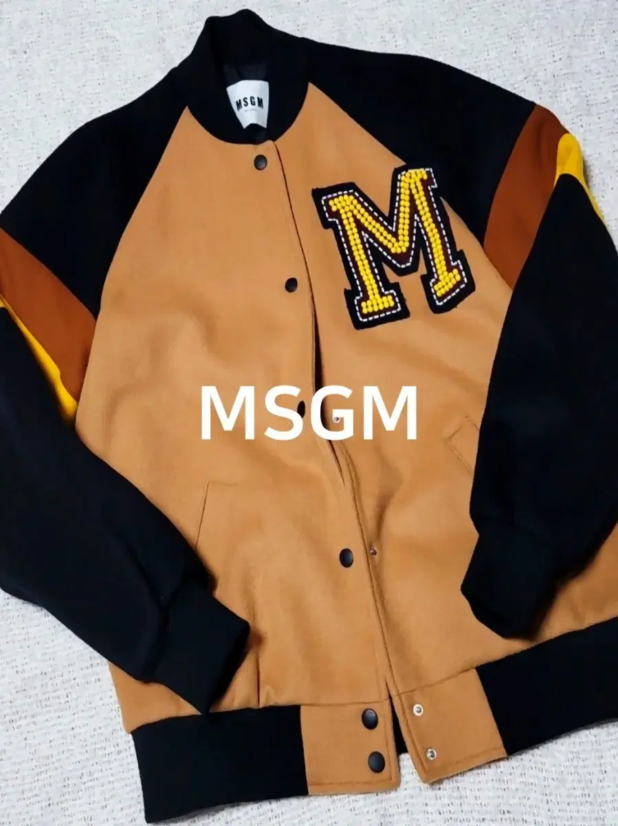 MSGM 엠에스지엠 바시티 자켓