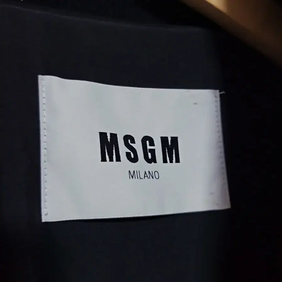 MSGM 엠에스지엠 바시티 자켓 남여공용