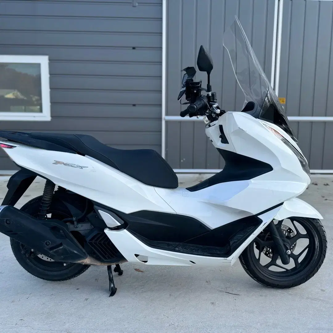 pcx125 ABS 22년식 56,@@@km 판매중입니다