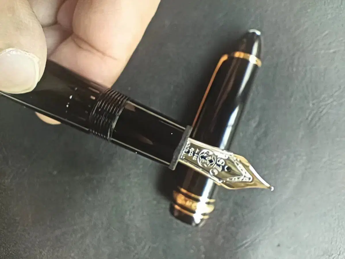 Montblanc  경전. 고전.   스타일  만년필