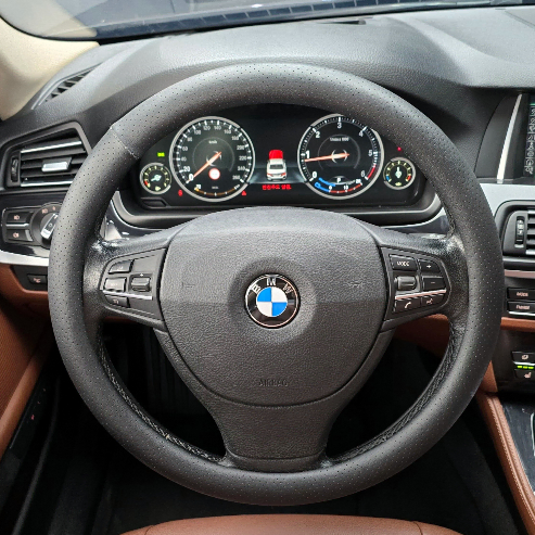 BMW 5시리즈 (F10) 520d xDrive M 에어로다이나믹