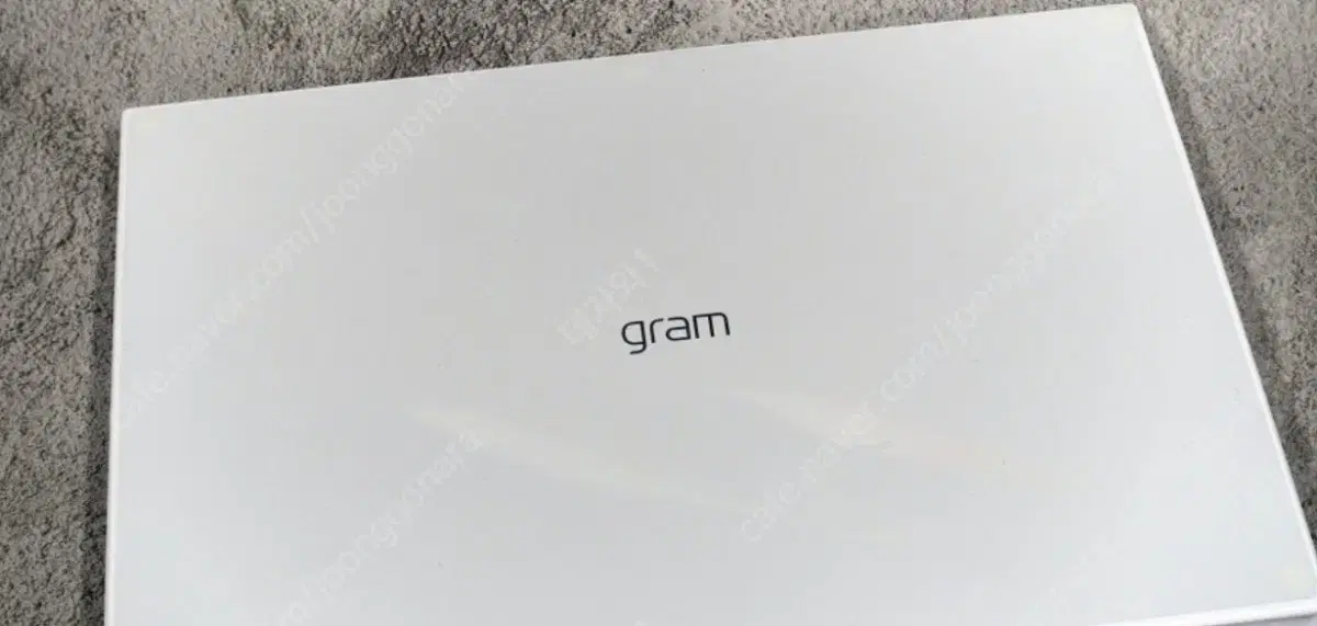 Simply unsealed Gram17 14th Gen, 256GB, 16GB, WIN11 17Z90