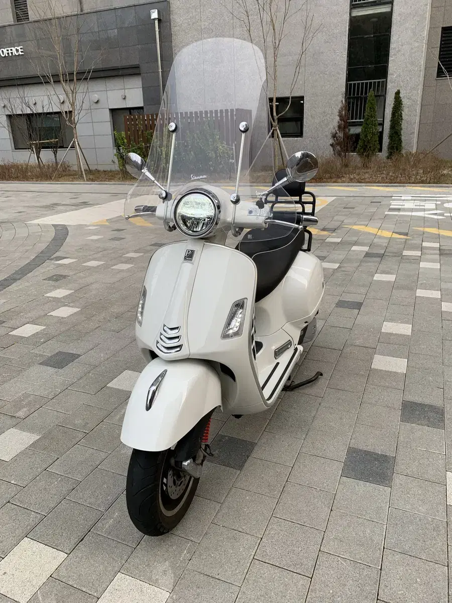 베스파 gts125 led버전 2020년식 판매합니다