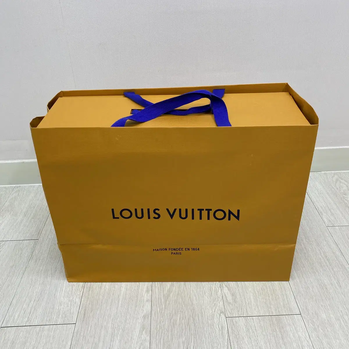 루이비통 니고 토드 백 화이트 Louis Vuitton X nigo