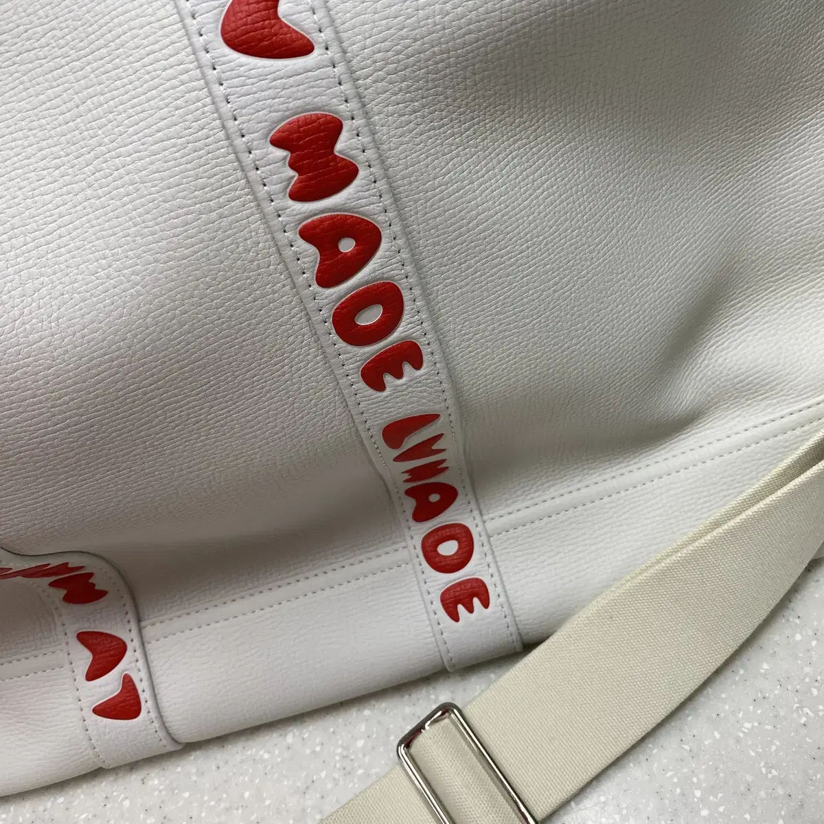 루이비통 니고 토드 백 화이트 Louis Vuitton X nigo